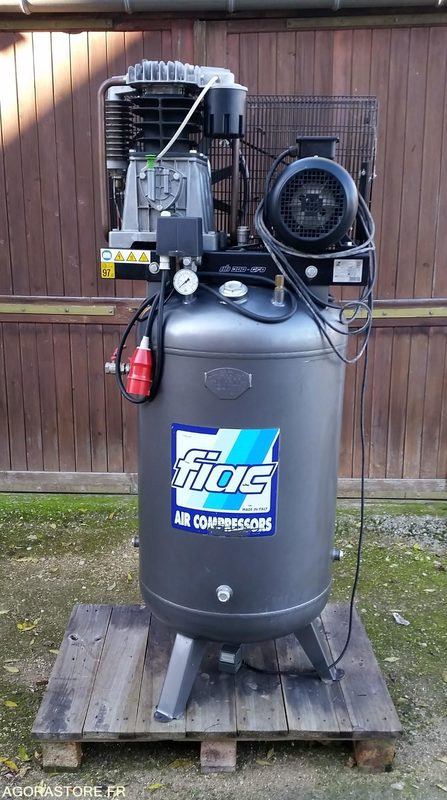 COMPRESSEUR VERTICAL DE MARQUE FIAC TYPE AB-300-670 CUVE 270l TRIPHASE - ضاغط الهواء: صور 1 COMPRESSEUR VERTICAL DE MARQUE FIAC TYPE AB-300-670 CUVE 270l TRIPHASE - ضاغط الهواء: صور 1
