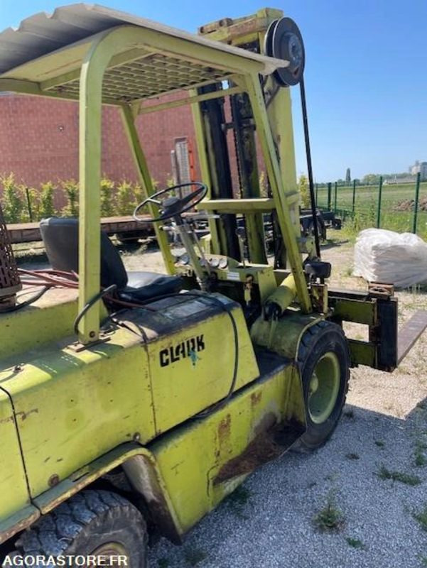 Chariot elevateur Clark 3.5 T - رافعة شوكية ديزل: صور 4 Chariot elevateur Clark 3.5 T - رافعة شوكية ديزل: صور 4