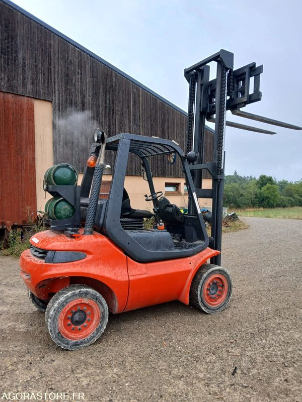 Chariot élévateur Fenwick Linde H35T 3.5T - رافعة شوكية تعمل بالغاز: صور 1 Chariot élévateur Fenwick Linde H35T 3.5T - رافعة شوكية تعمل بالغاز: صور 1