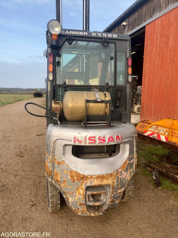 Chariot élévateur GAZ NISSAN 1.8T - رافعة شوكية تعمل بالغاز: صور 5 Chariot élévateur GAZ NISSAN 1.8T - رافعة شوكية تعمل بالغاز: صور 5
