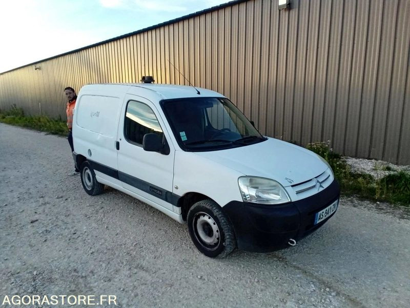 Citroën Berlingo 1.6 hdi 2010 - فان المدمجة: صور 1 Citroën Berlingo 1.6 hdi 2010 - فان المدمجة: صور 1