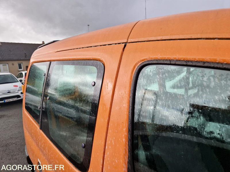 فان المدمجة Citroën Berlingo- 128088 -2002- BS720MD: صور 10 فان المدمجة Citroën Berlingo- 128088 -2002- BS720MD: صور 10