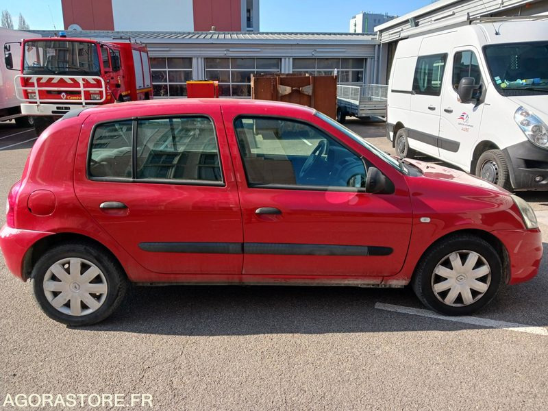 Clio 2010 - 99 363 km - سيارة: صور 5 Clio 2010 - 99 363 km - سيارة: صور 5
