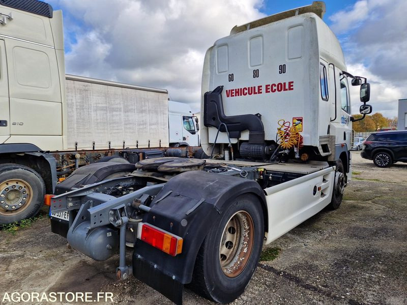 DAF CF 85.360 - 2012 - 241565 Kms - CB337EY - شاحنة جرار: صور 3 DAF CF 85.360 - 2012 - 241565 Kms - CB337EY - شاحنة جرار: صور 3