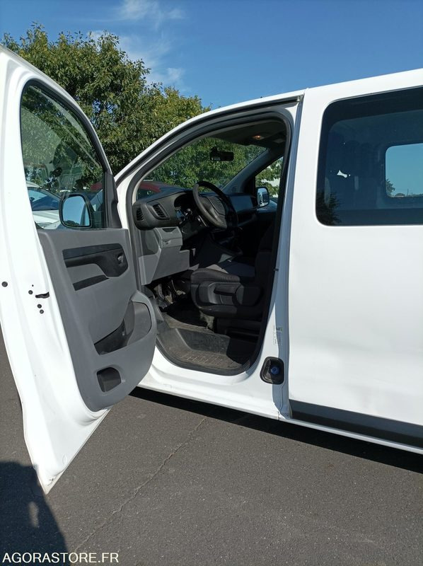 ET-832-VE - Roulant - VP - CITROEN JUMPY SPACE TOURER - 9 PLACES - 237 345 Kms - حافلة صغيرة, ميكروباص: صور 4 ET-832-VE - Roulant - VP - CITROEN JUMPY SPACE TOURER - 9 PLACES - 237 345 Kms - حافلة صغيرة, ميكروباص: صور 4
