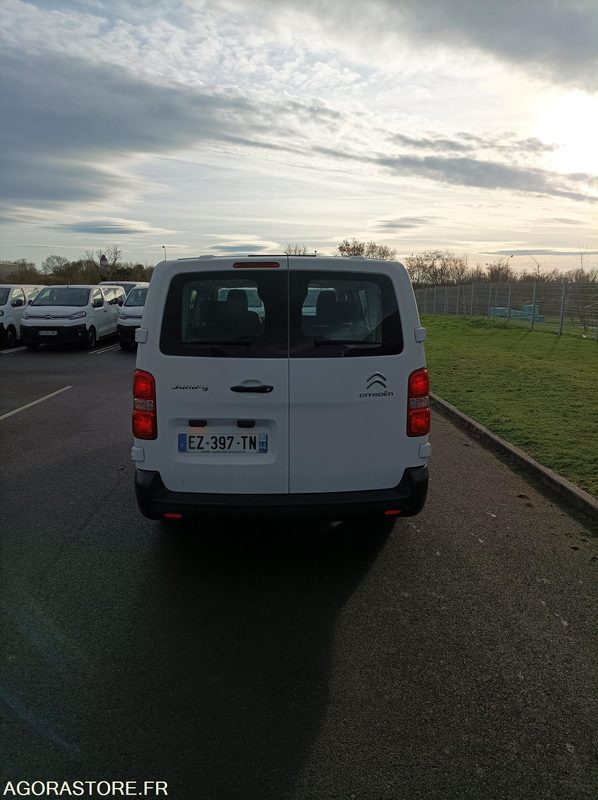 EZ-397-TN - Roulant - CITROEN JUMPY SPACE TOURER - VP - 183 132 Kms - حافلة صغيرة, ميكروباص: صور 5 EZ-397-TN - Roulant - CITROEN JUMPY SPACE TOURER - VP - 183 132 Kms - حافلة صغيرة, ميكروباص: صور 5