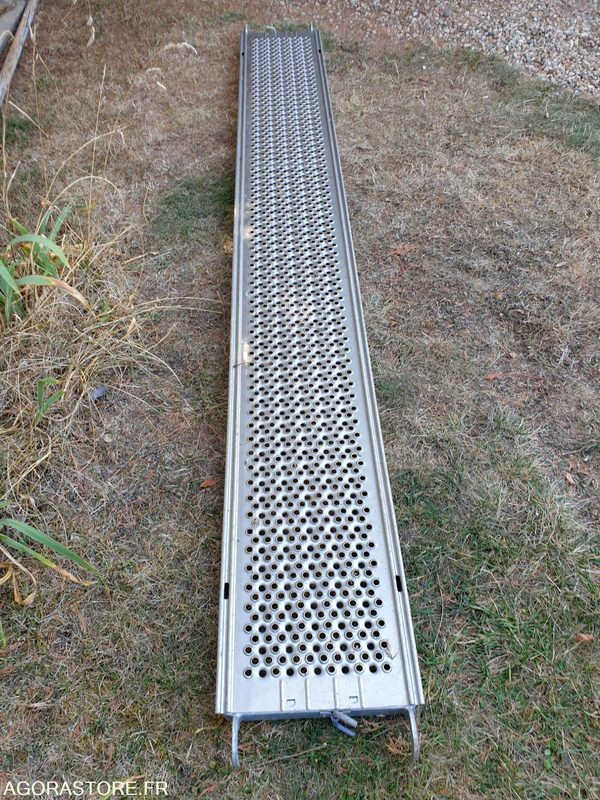 Echafaudage ALTRAD - الأدوات والمعدات: صور 3 Echafaudage ALTRAD - الأدوات والمعدات: صور 3