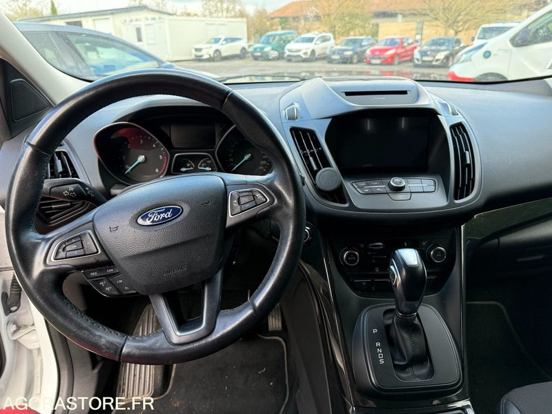FE-333-NC - Non Roulant - FORD KUGA - VP - 227 551 Kms - سيارة دفع رباعي: صور 5 FE-333-NC - Non Roulant - FORD KUGA - VP - 227 551 Kms - سيارة دفع رباعي: صور 5