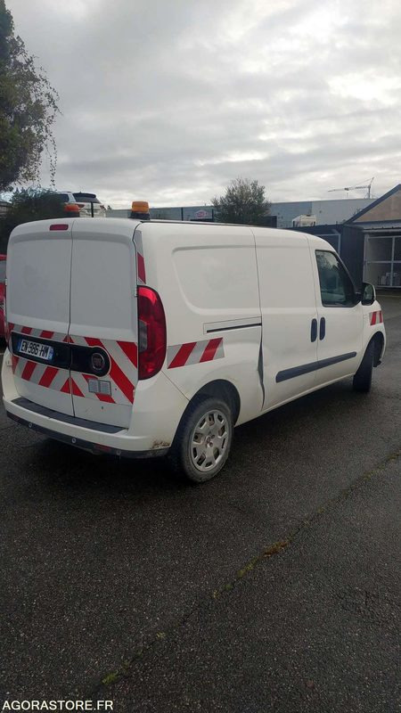 FIAT DOBLO - 2017 - 110593KM - EN986HM - فان المدمجة: صور 3 FIAT DOBLO - 2017 - 110593KM - EN986HM - فان المدمجة: صور 3