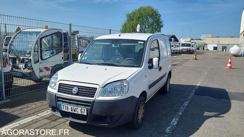 FIAT DOBLO CARGO - 2007 - 98427KM - 718 AWC 67 - فان المدمجة: صور 1 FIAT DOBLO CARGO - 2007 - 98427KM - 718 AWC 67 - فان المدمجة: صور 1