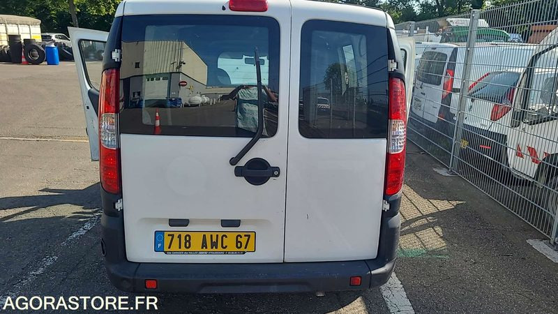 FIAT DOBLO CARGO - 2007 - 98427KM - 718 AWC 67 - فان المدمجة: صور 4 FIAT DOBLO CARGO - 2007 - 98427KM - 718 AWC 67 - فان المدمجة: صور 4