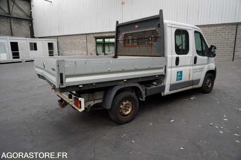 FIAT DUCATO PLATEAU DOUBLE CABINE - قلاب صغير: صور 4 FIAT DUCATO PLATEAU DOUBLE CABINE - قلاب صغير: صور 4