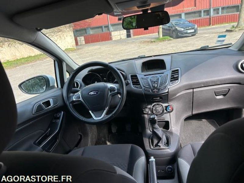 FORD FIESTA - ED-516-SC - Diesel 1.5 l - 183 000 KM - 2016 - سيارة: صور 5 FORD FIESTA - ED-516-SC - Diesel 1.5 l - 183 000 KM - 2016 - سيارة: صور 5