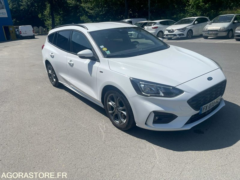 FORD FOCUS ST Line 122800 Kms 2021 - سيارة: صور 1 FORD FOCUS ST Line 122800 Kms 2021 - سيارة: صور 1
