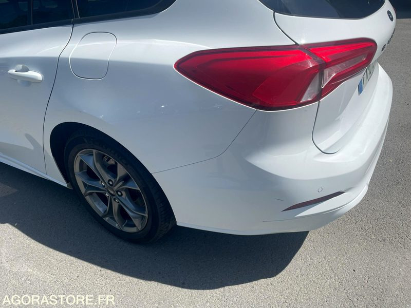 FORD FOCUS ST Line 122800 Kms 2021 - سيارة: صور 2 FORD FOCUS ST Line 122800 Kms 2021 - سيارة: صور 2