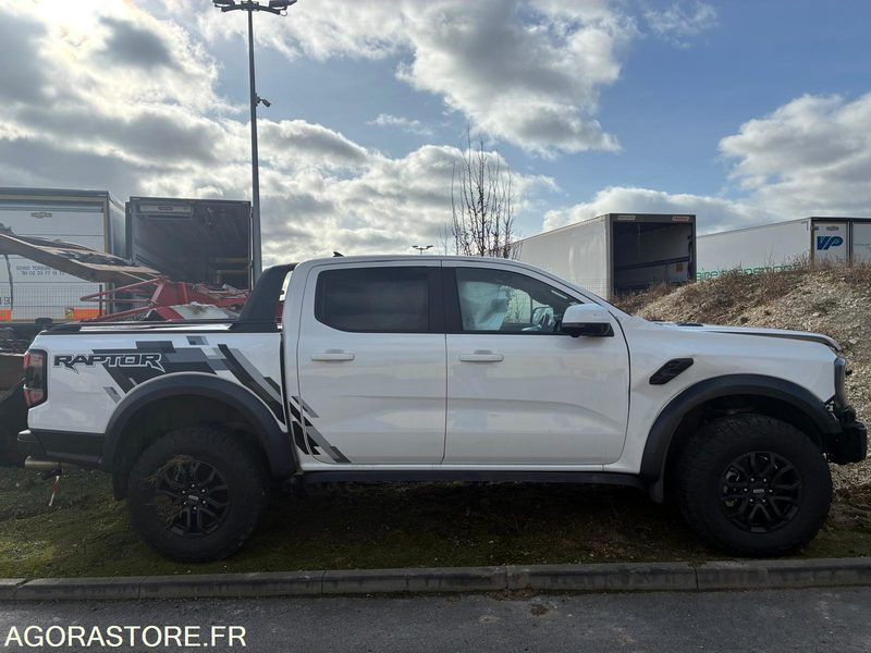 FORD RANGER RAPTOR (2025) - شاحنة البيك أب: صور 3 FORD RANGER RAPTOR (2025) - شاحنة البيك أب: صور 3