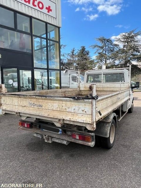 FORD TRANSIT 2.4 TD BENNE - 2002 - 204 000km - قلاب صغير: صور 4 FORD TRANSIT 2.4 TD BENNE - 2002 - 204 000km - قلاب صغير: صور 4