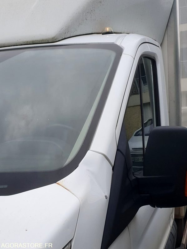 FORD TRANSIT AD BLUE 92178kms 2017 - الشاحنات الصغيرة: صور 2 FORD TRANSIT AD BLUE 92178kms 2017 - الشاحنات الصغيرة: صور 2