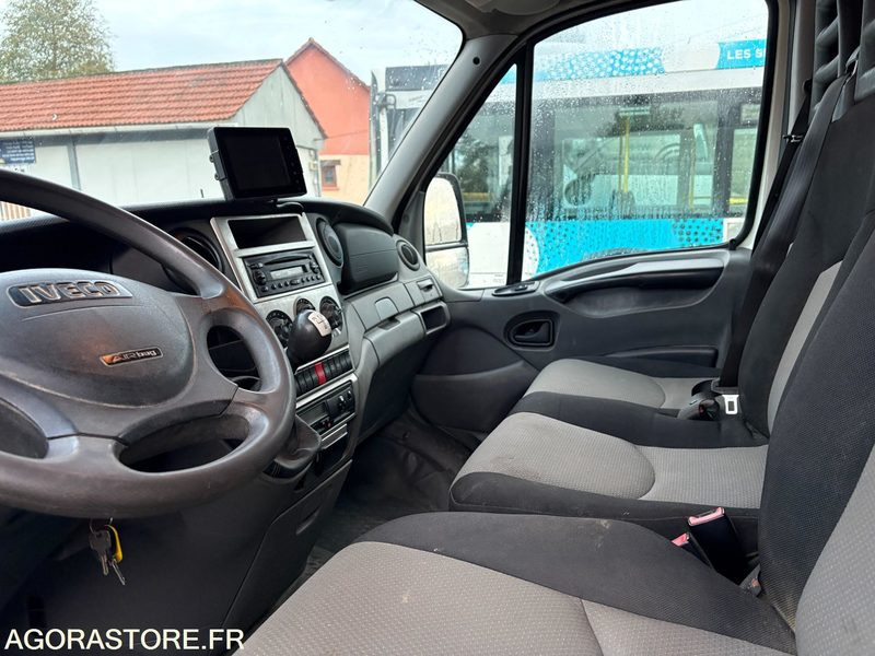 FOURGON IVECO DAILY 180 CV - فان: صور 3 FOURGON IVECO DAILY 180 CV - فان: صور 3