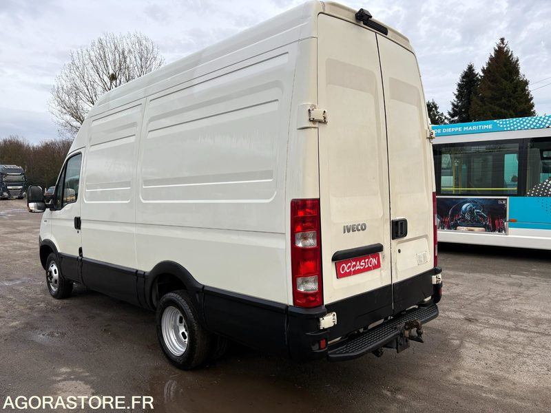 FOURGON IVECO DAILY 180 CV - فان: صور 4 FOURGON IVECO DAILY 180 CV - فان: صور 4