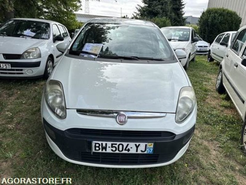 Fiat Punto - BW504YJ - سيارة: صور 1 Fiat Punto - BW504YJ - سيارة: صور 1