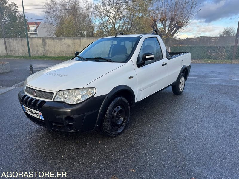 Fiat Strada II Pick Up 1.3 MJTD - شاحنة البيك أب: صور 2 Fiat Strada II Pick Up 1.3 MJTD - شاحنة البيك أب: صور 2