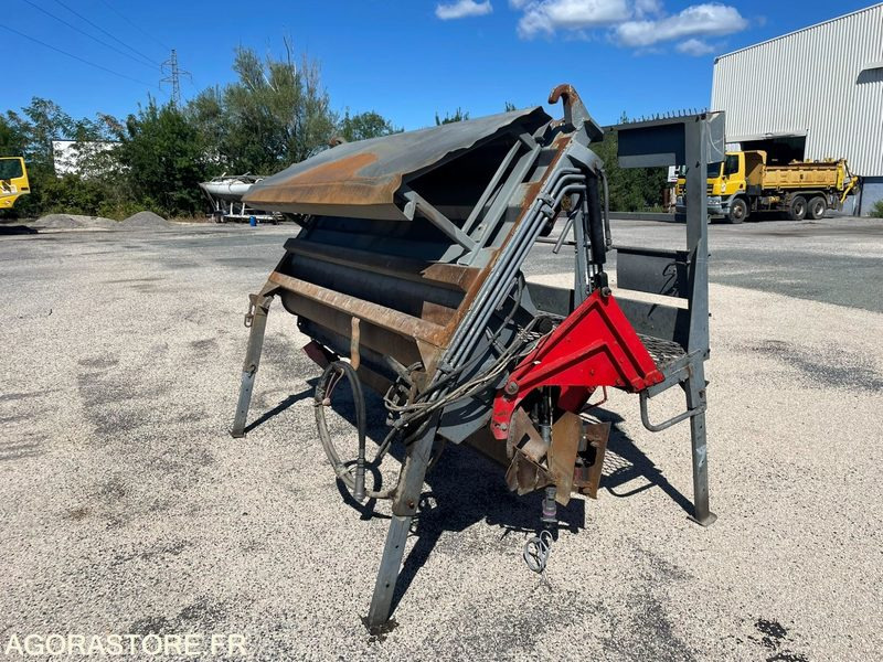 GRAVILLONNEUR ROLA 450 MAUGUIN D'OCCASION - آلة أسفلت: صور 5 GRAVILLONNEUR ROLA 450 MAUGUIN D'OCCASION - آلة أسفلت: صور 5