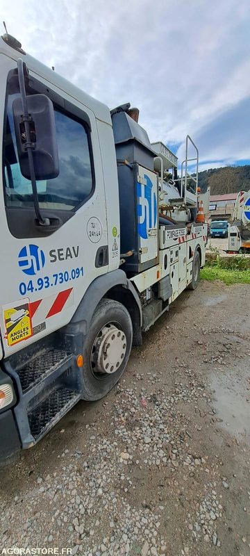 HYDROCUREUR RIVARD RENAULT 2006 CK577XS (VENTE UNIQUEMENT EXPORT) - فراغ شاحنة: صور 3 HYDROCUREUR RIVARD RENAULT 2006 CK577XS (VENTE UNIQUEMENT EXPORT) - فراغ شاحنة: صور 3