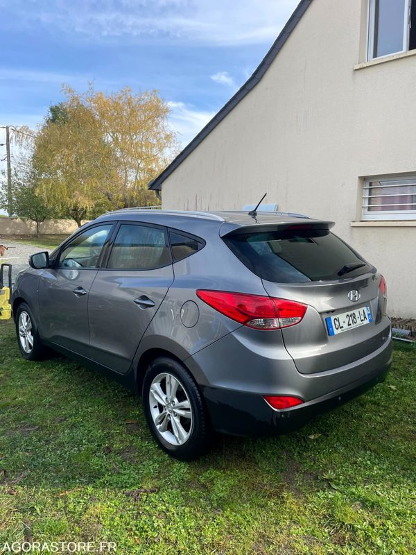 HYUNDAI - IX35 - 267.325KMS - 2012 - سيارة دفع رباعي: صور 3 HYUNDAI - IX35 - 267.325KMS - 2012 - سيارة دفع رباعي: صور 3