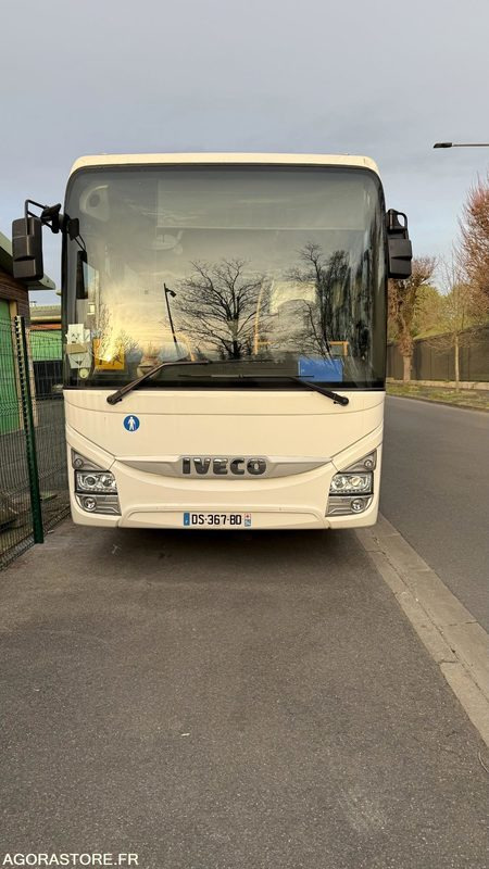 IVECO CROSSWAY CAR SCOLAIRE - 103 000 km - 2015 - حافلة: صور 1 IVECO CROSSWAY CAR SCOLAIRE - 103 000 km - 2015 - حافلة: صور 1