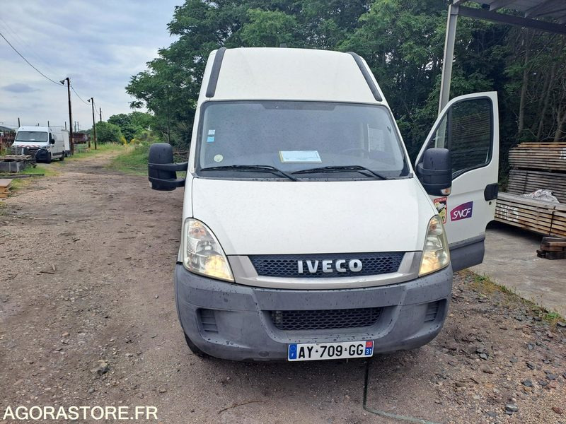 IVECO | DAILY | 2010 | 82193KM - فان: صور 3 IVECO | DAILY | 2010 | 82193KM - فان: صور 3
