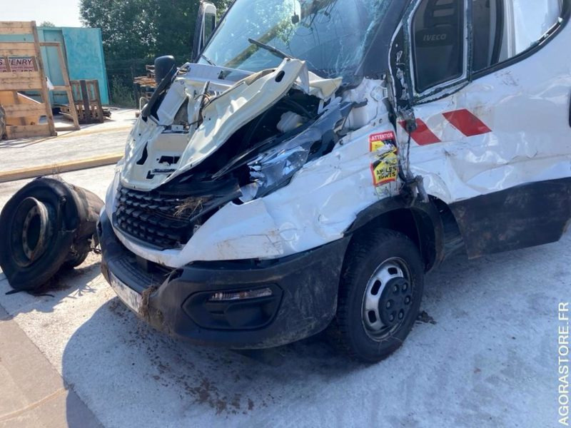 IVECO DAILY 50C18 NACELLE VERSALIFT - مصاعد الازدهار محمولة على شاحنة: صور 5 IVECO DAILY 50C18 NACELLE VERSALIFT - مصاعد الازدهار محمولة على شاحنة: صور 5