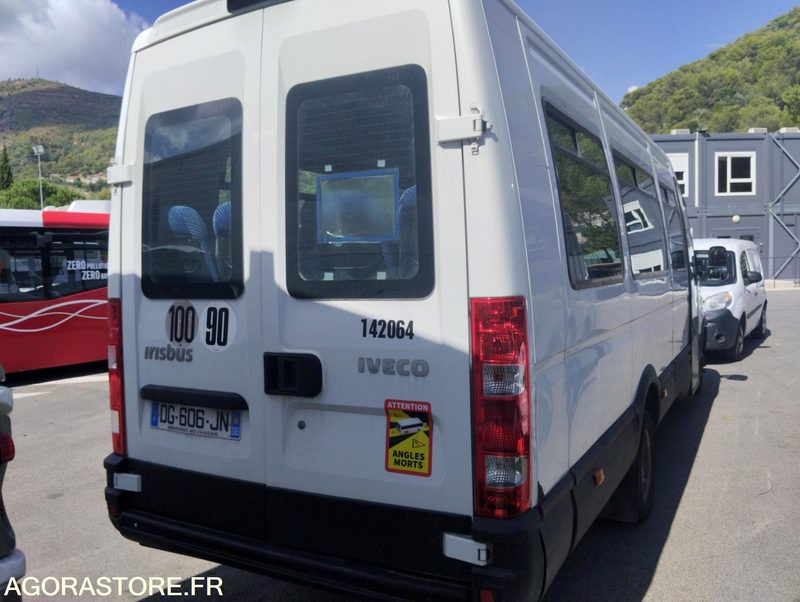 IVECO DAILY N°142064 - حافلة صغيرة, ميكروباص: صور 3 IVECO DAILY N°142064 - حافلة صغيرة, ميكروباص: صور 3