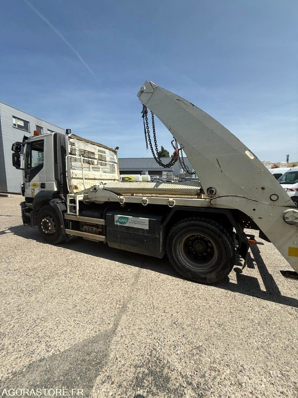 IVECO STRALIS MULTIBENNE 4x2 - 2015 / 60660KM - شاحنة: صور 3 IVECO STRALIS MULTIBENNE 4x2 - 2015 / 60660KM - شاحنة: صور 3
