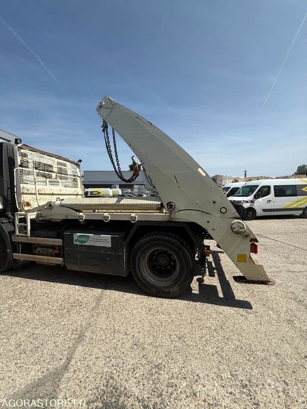 IVECO STRALIS MULTIBENNE 4x2 - 2015 / 60660KM - شاحنة: صور 5 IVECO STRALIS MULTIBENNE 4x2 - 2015 / 60660KM - شاحنة: صور 5