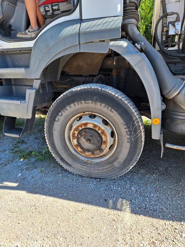 شاحنة IVECO TRACKER: صور 7