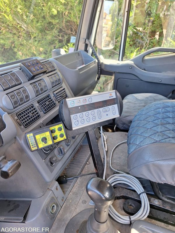شاحنة IVECO TRACKER: صور 10