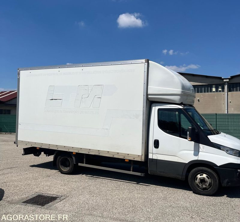 Iveco Daily 35C BVA - 2019 - 118 200km - فان: صور 2 Iveco Daily 35C BVA - 2019 - 118 200km - فان: صور 2