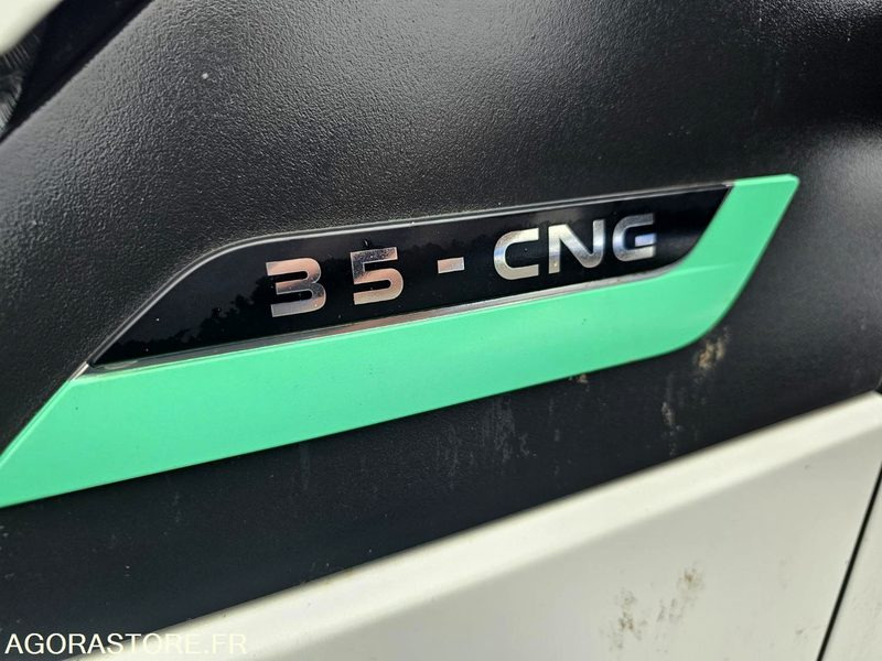 Iveco daily 35S14 - 2022 - 8815 Kms إيجار Iveco daily 35S14 - 2022 - 8815 Kms: صور 17