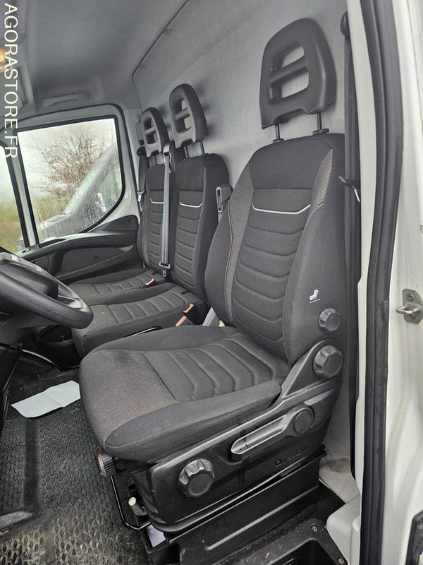 Iveco daily 35S14 - GJ847HQ - 8815 kms 2022 - فان: صور 5 Iveco daily 35S14 - GJ847HQ - 8815 kms 2022 - فان: صور 5