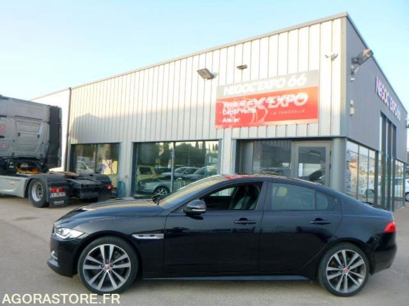 JAGUAR XE 2.0 180CV R SPORT AWD - 2016 - 160 000km - سيارة: صور 5 JAGUAR XE 2.0 180CV R SPORT AWD - 2016 - 160 000km - سيارة: صور 5