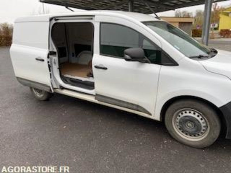 KANGOO VAN E-TECH - 2023 - 13000KM - فان المدمجة, فان كهربائية: صور 5 KANGOO VAN E-TECH - 2023 - 13000KM - فان المدمجة, فان كهربائية: صور 5