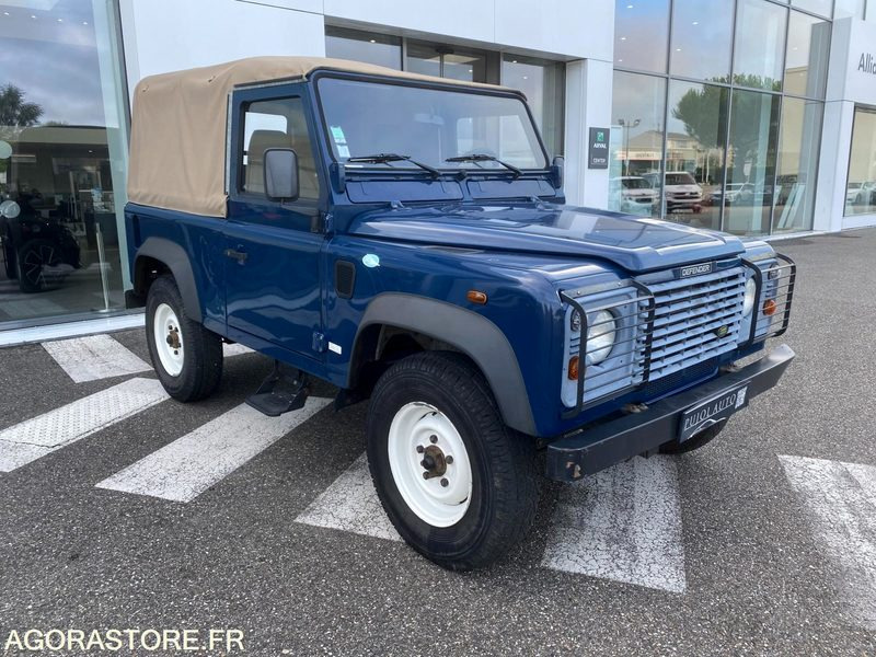 LAND ROVER DEFENDER 90 MARK IV TD5 SOFT TOP E - سيارة دفع رباعي: صور 1 LAND ROVER DEFENDER 90 MARK IV TD5 SOFT TOP E - سيارة دفع رباعي: صور 1
