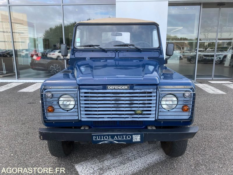 LAND ROVER DEFENDER 90 MARK IV TD5 SOFT TOP E - سيارة دفع رباعي: صور 2 LAND ROVER DEFENDER 90 MARK IV TD5 SOFT TOP E - سيارة دفع رباعي: صور 2