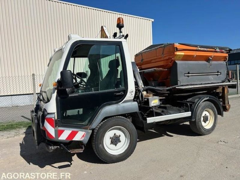 LINDNER UNITRAC 102C AMPLIROLL + LAME + SALEUSE 2008 5050 HEURES - شاحنة: صور 2 LINDNER UNITRAC 102C AMPLIROLL + LAME + SALEUSE 2008 5050 HEURES - شاحنة: صور 2