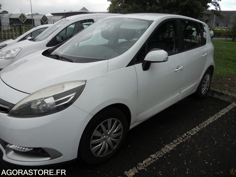 LOT 11 SLT - RENAULT SCENIC - سيارة: صور 2 LOT 11 SLT - RENAULT SCENIC - سيارة: صور 2