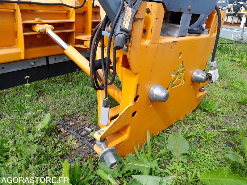 Lame à neige Europe Service Agilo25 (LN062) - معدات الحدائق: صور 3 Lame à neige Europe Service Agilo25 (LN062) - معدات الحدائق: صور 3