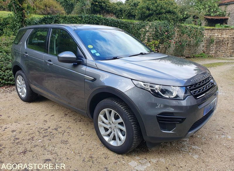 Land Rover Discovery - 2017 - 97500kms - EM645AP - سيارة دفع رباعي: صور 5 Land Rover Discovery - 2017 - 97500kms - EM645AP - سيارة دفع رباعي: صور 5