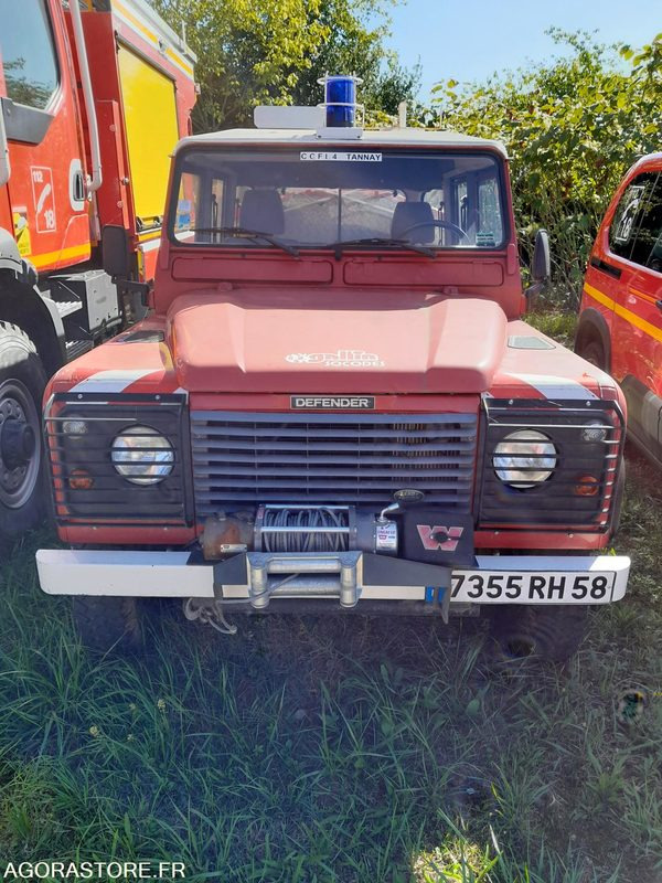 Land rover Défender TDI 130 Pick-up incendie - سيارة دفع رباعي: صور 1 Land rover Défender TDI 130 Pick-up incendie - سيارة دفع رباعي: صور 1