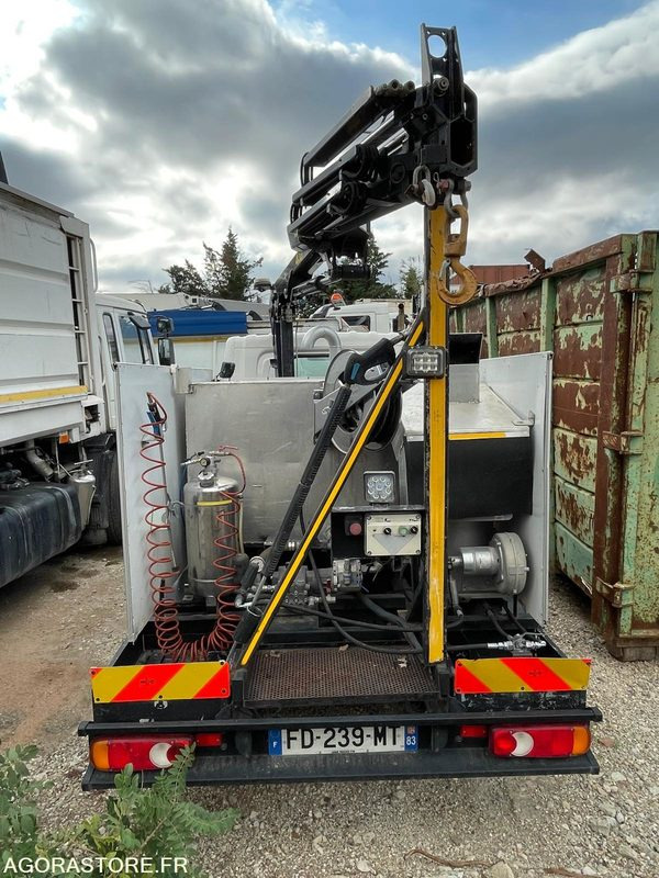 Laveuse de rue - سياره كنس شوارع: صور 5 Laveuse de rue - سياره كنس شوارع: صور 5